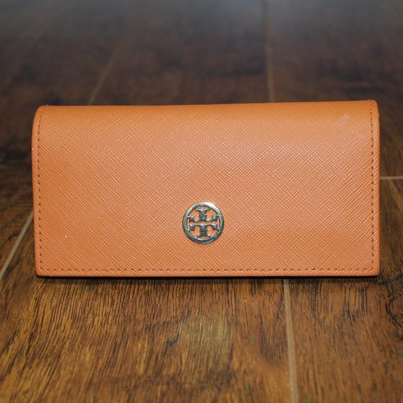 Tory Burch Sunglasses with case - Prescription frames currently - Picture 11 of 11